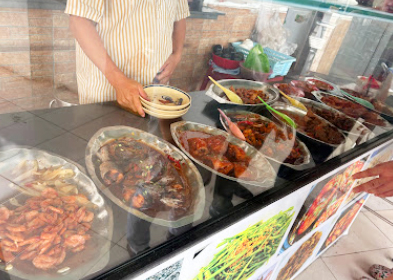CÀ PHÊ VÀ CƠM NIÊU HỒNG ÂN
