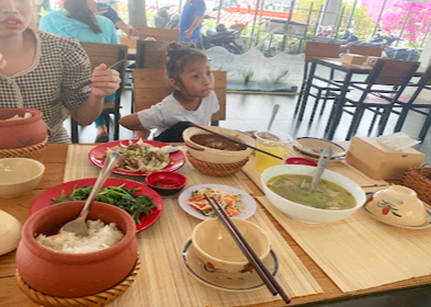CÀ PHÊ VÀ CƠM NIÊU HỒNG ÂN