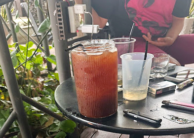 CÀ PHÊ VÀ CƠM NIÊU HỒNG ÂN